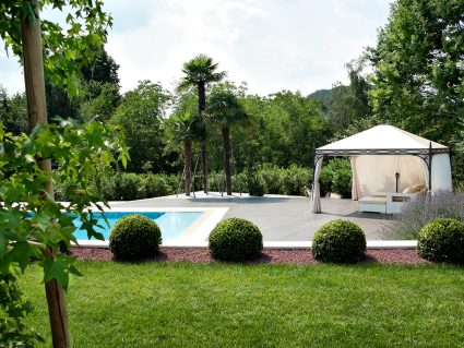 Gazebo in ferro Novecento Unosider con tende