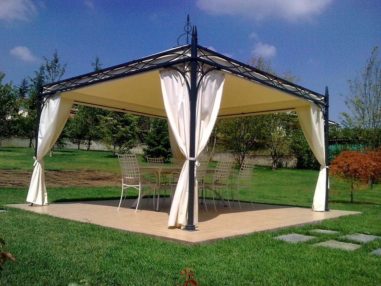 Gazebo da giardino in metallo marrone scuro effetto invecchiato St Germain