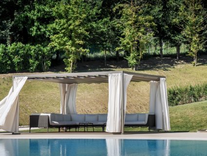 Gazebo in alluminio Mood di Unosider con tende laterali