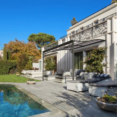 Pergola addossata in ferro Prestige