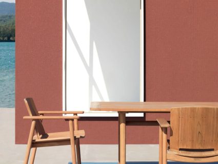 Sedia in teak Riva Kettal con braccioli da giardino