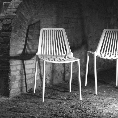 Sedia di design per esterno Rion di Fast