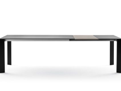 Tavolo in alluminio allungabile Grande Arche di Fast