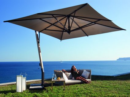 Ombrellone a palo laterale Capri legno di FIM