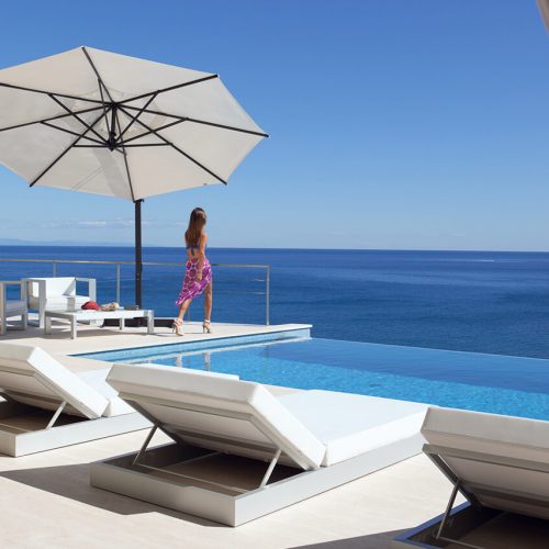 Ombrellone retrattile Rodi a palo laterale di FIM