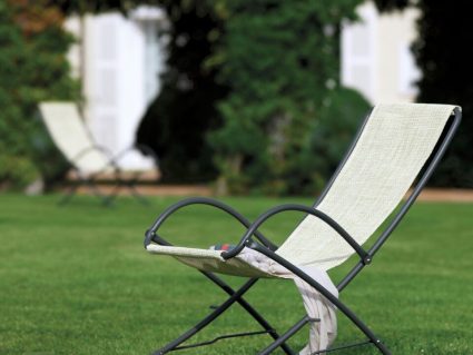 Sdraio basculante Park di Vermobil struttura bronzo