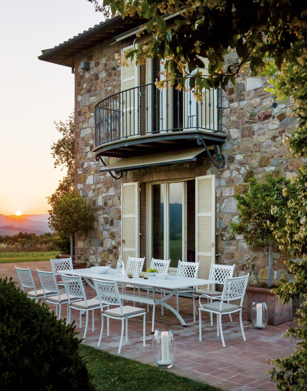 SET PRANZO DA GIARDINO TAVOLO CON 2 SEDIE IN ACCIAIO BIANCO