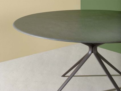 Tavolo in alluminio Moai rotondo