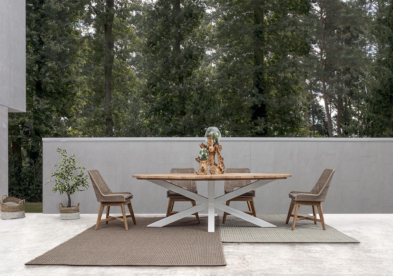Tavolo da esterno ovale Palmdale in teak - Grillo&Piana