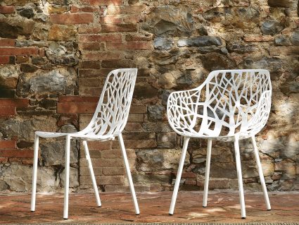 Sedia in alluminio Forest di Fast