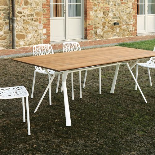 Sedia in alluminio Forest e tavolo Radice Quadra di Fast