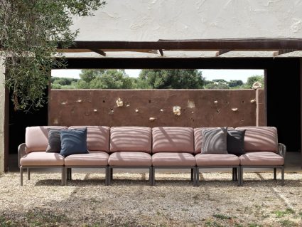 Salotto modulare Komodo con cuscini produzione Nardi