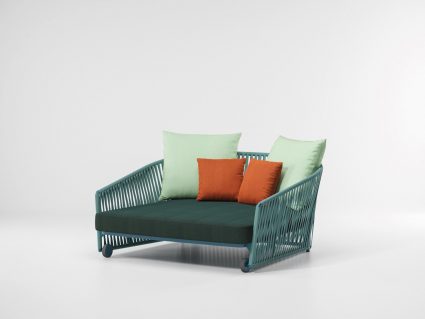 Daybed Bitta Lounge di Kettal in corda sintetica su struttura in alluminio