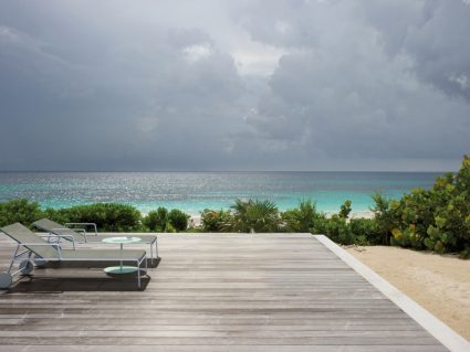 Lettino Park Life Kettal in alluminio e porotex