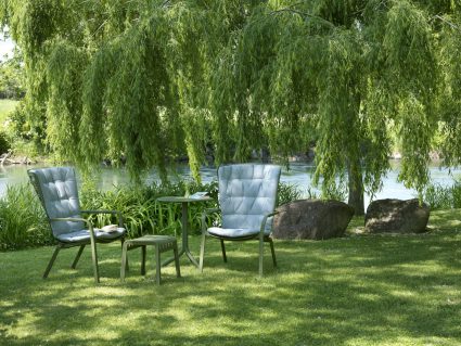 Poltrona sdraio Folio in fiberglass di Nardi con cuscino