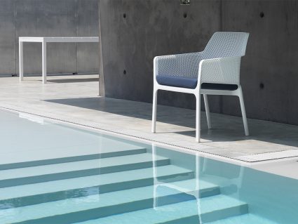 Poltrona da giardino Net Relax di Nardi con cuscino sedile