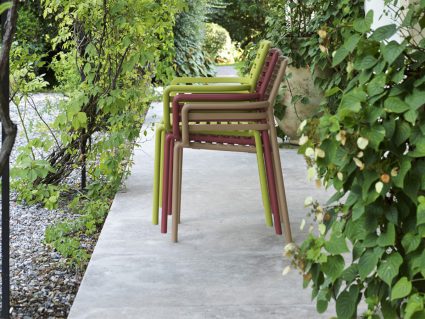 Sedia impilabile Doga di Nardi