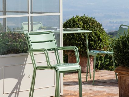 Sedia impilabile Twist Vermobil