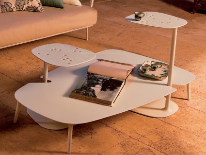 Salotto componibile Aikana di Fast tavolini ambient