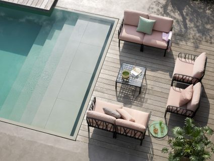 Divano modulare due posti e poltrona Komodo di Nardi