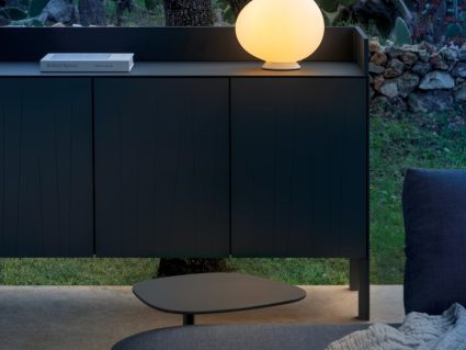 Madia da esterno con piano rialzato Ninfea di Fast