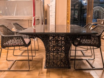 Set da esterno in fibra sintetica Maia di Kettal offerta